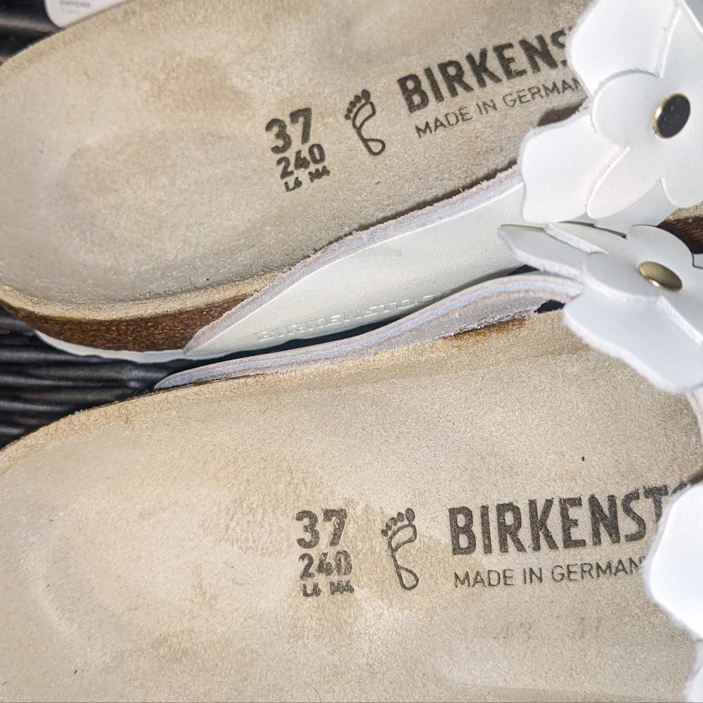 Birkenstock Women's Gizeh Flowers Footbed Sandal in White sz Euro 37 - Picture 10 of 14